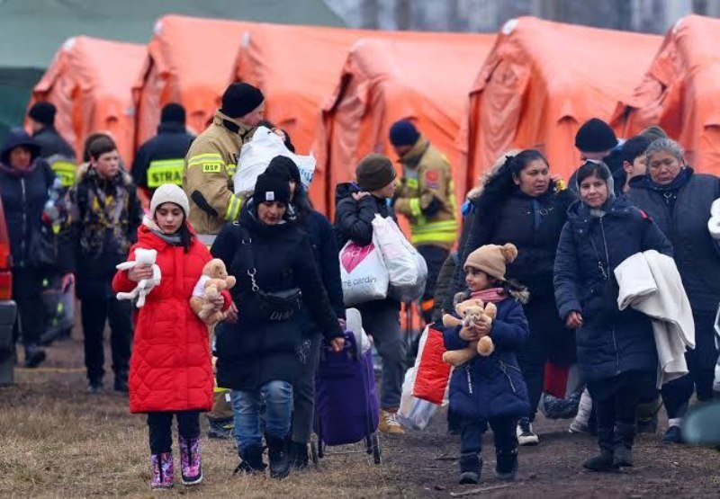 Ukrainian Refugees May Stay in Europe Permanently — The Economist