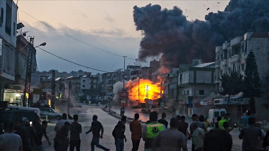 Israel LAUNCHES Fresh Airstrikes on Southern Lebanon