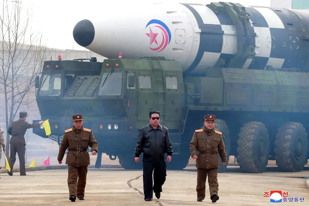 Kim Jong Un Flaunts North Korean Missile Power