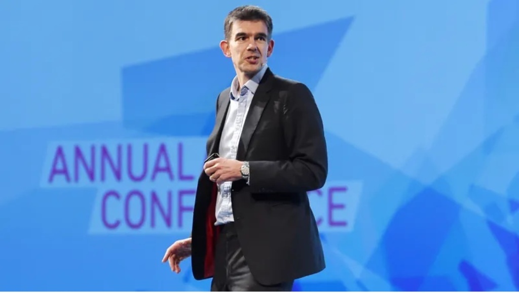 Ex-Google Boss Confirmed as New BBC Director GeneralEx-Google Boss Confirmed as New BBC Director General